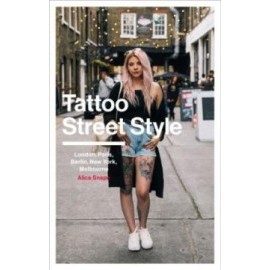 Tattoo Street Style